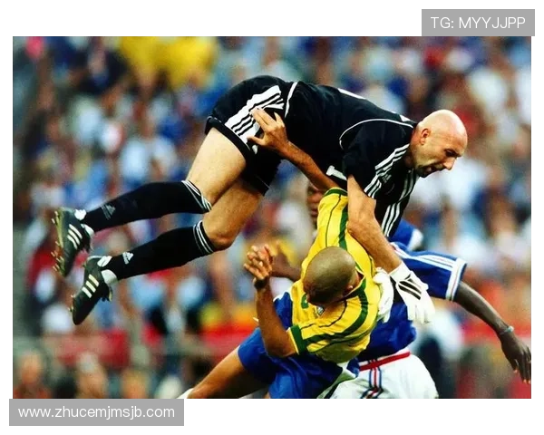 我的世界杯：记录我对足球的热爱与那些难忘的比赛瞬间