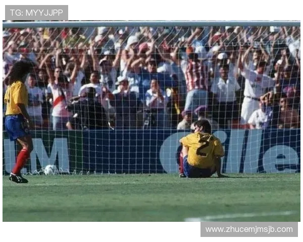 世界杯首个乌龙球事件回顾，揭示比赛中乌龙球的战术意义与应对策略